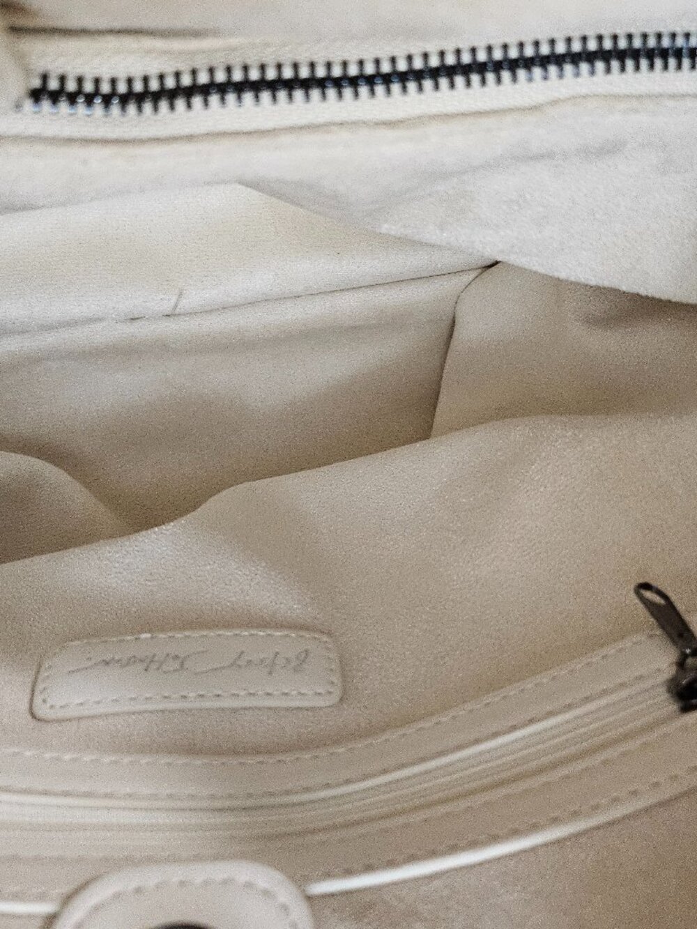 Betsey Johnson Xototo Quilted Heart Tote Bag Chalk White BM30635 NWT - Picture 6 of 6